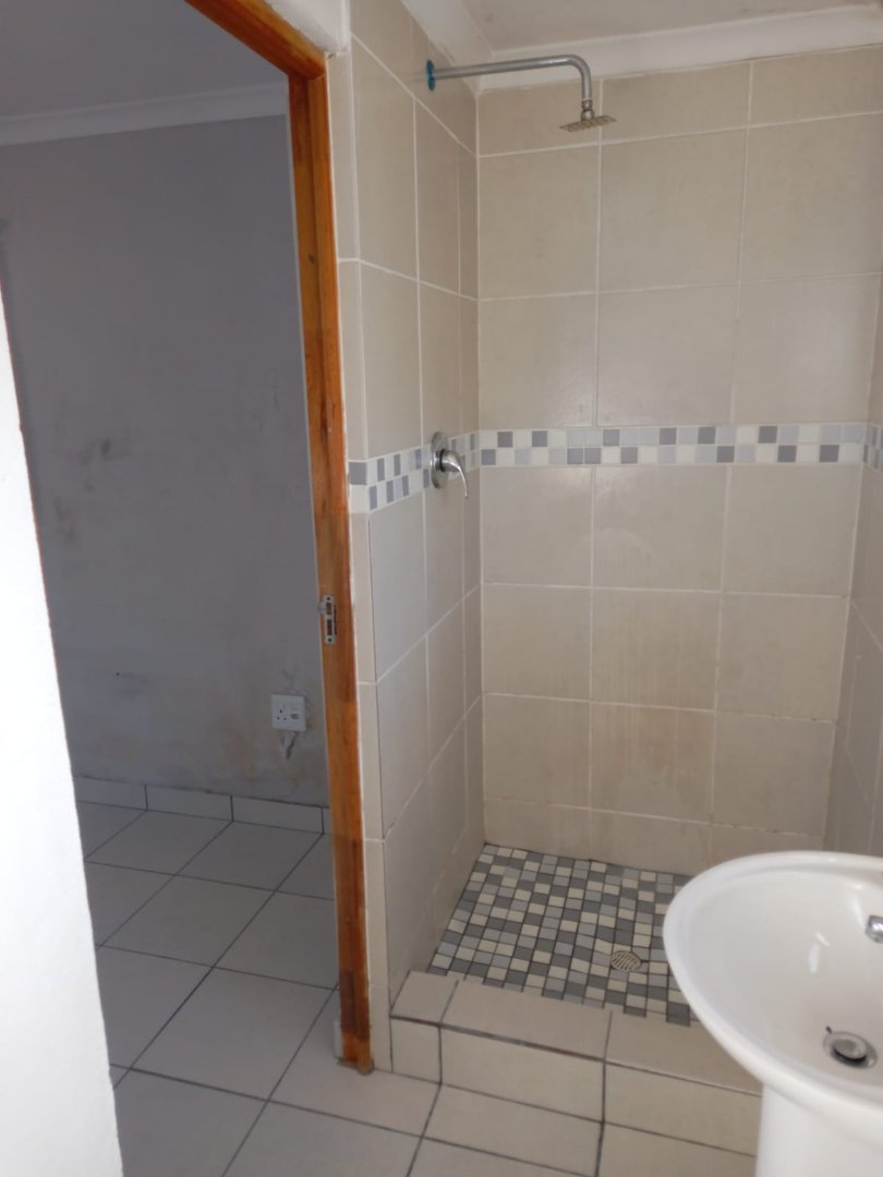 3 Bedroom Property for Sale in Mandela Park Western Cape
